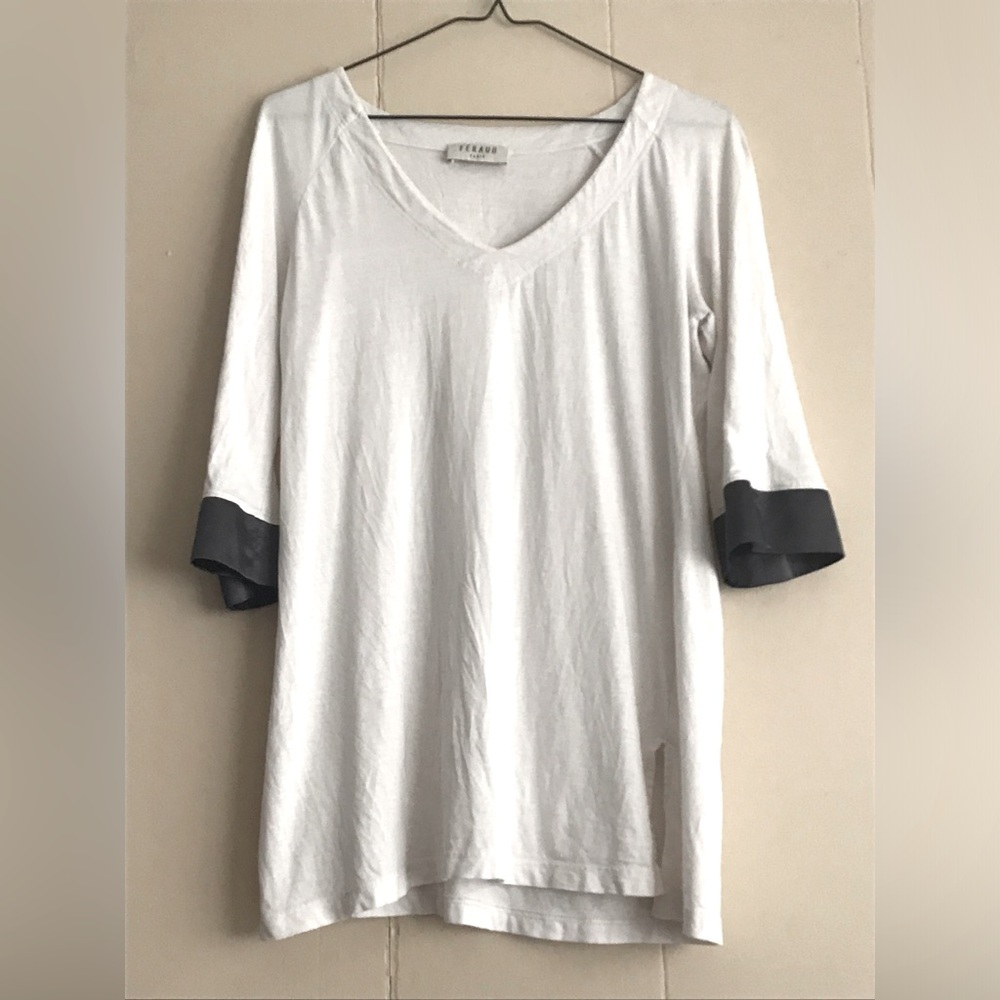 Louis Feraud Paris Elegant V-Neck Logo Top
